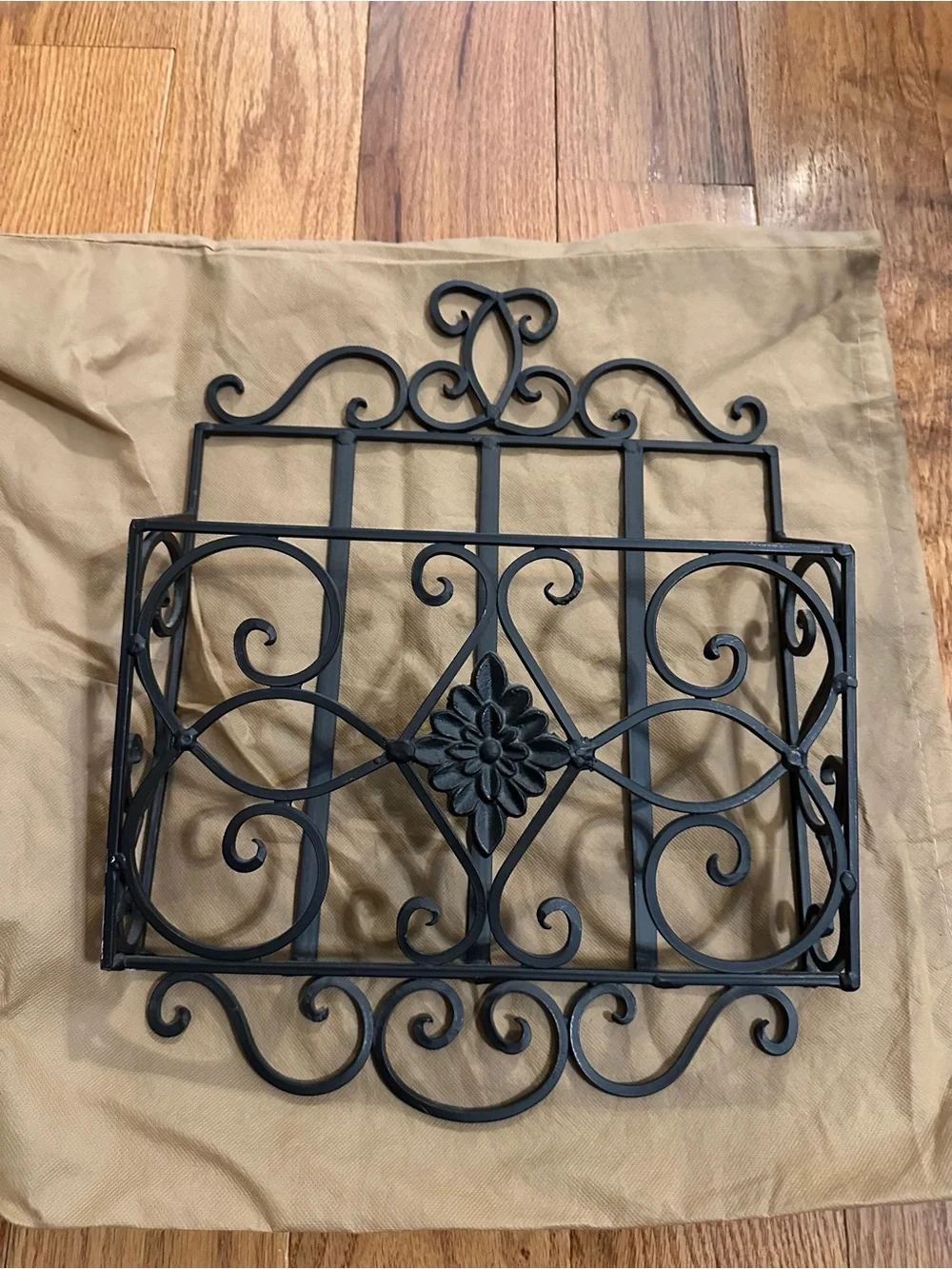 Vintage Vintage Cast Iron Wall Magazine Newspaper Mail Holder